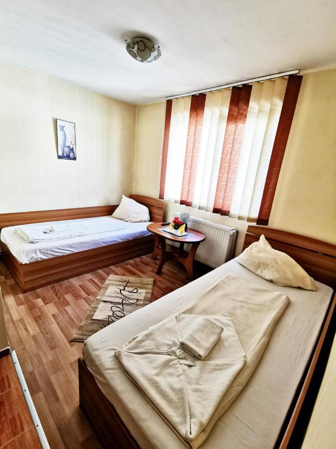 International Recola Motel Băneşti Exterior foto