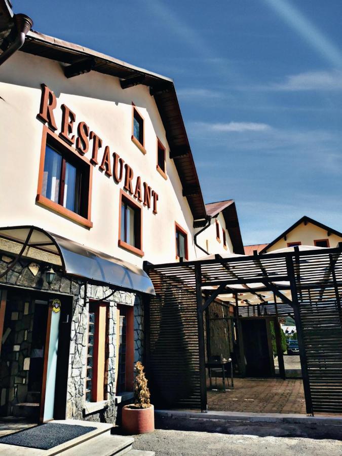 International Recola Motel Băneşti Exterior foto