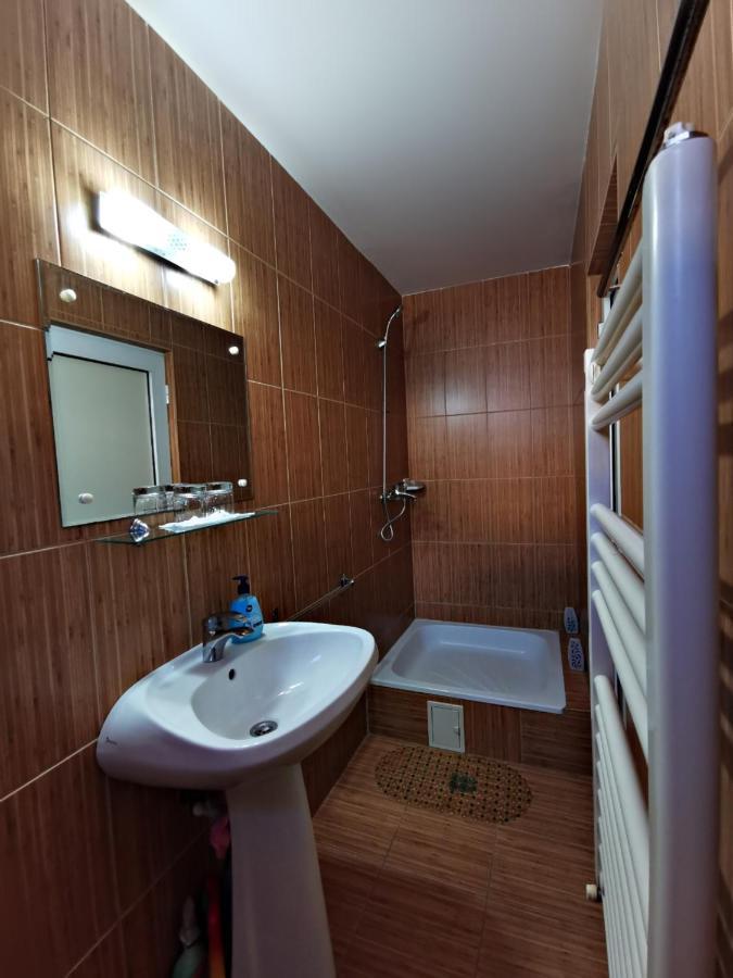 International Recola Motel Băneşti Exterior foto