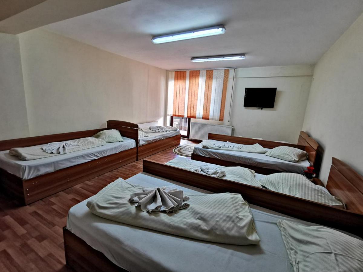 International Recola Motel Băneşti Exterior foto