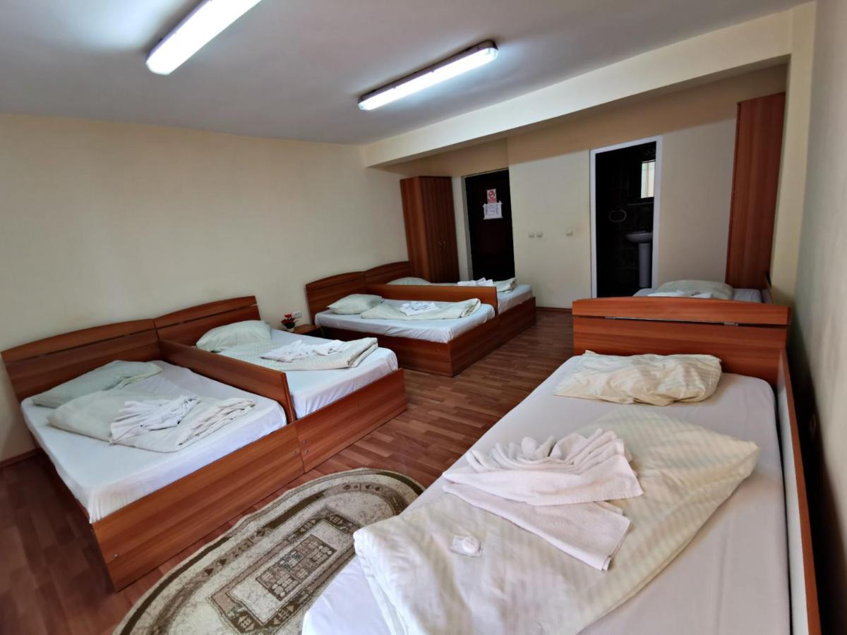 International Recola Motel Băneşti Exterior foto